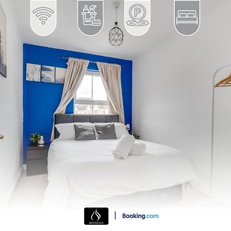 2 Bed House By Boyeilles Apartments Short Lets & Serviced Accommodation Belfast With Balcony & Free Parking Dış mekan fotoğraf