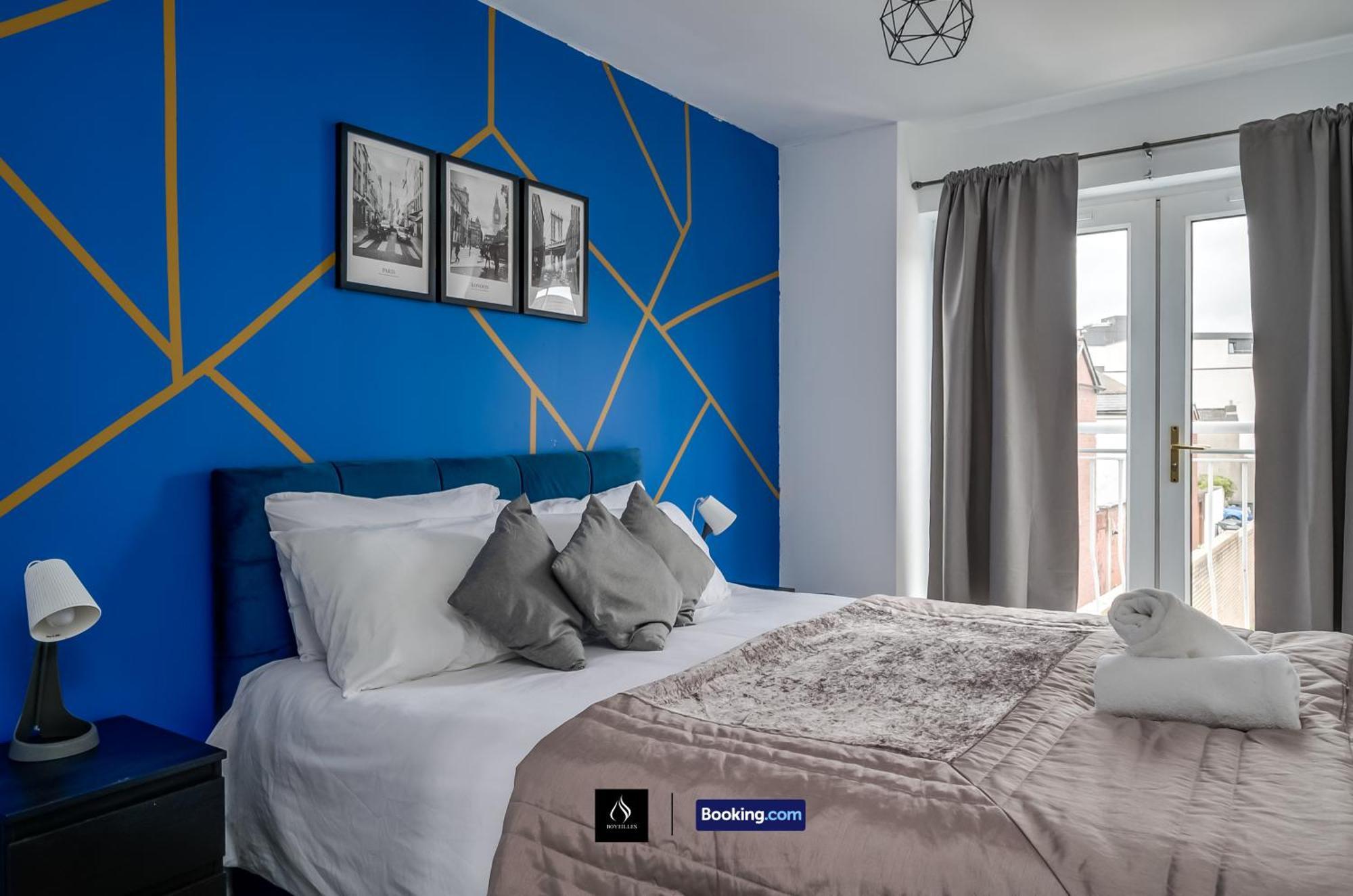2 Bed House By Boyeilles Apartments Short Lets & Serviced Accommodation Belfast With Balcony & Free Parking Dış mekan fotoğraf