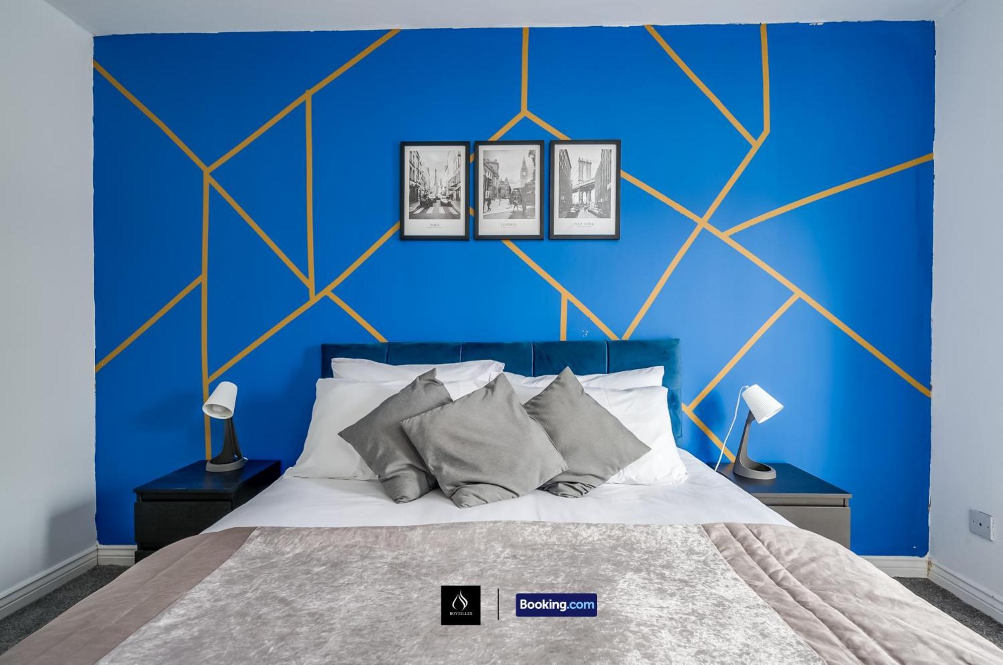 2 Bed House By Boyeilles Apartments Short Lets & Serviced Accommodation Belfast With Balcony & Free Parking Dış mekan fotoğraf